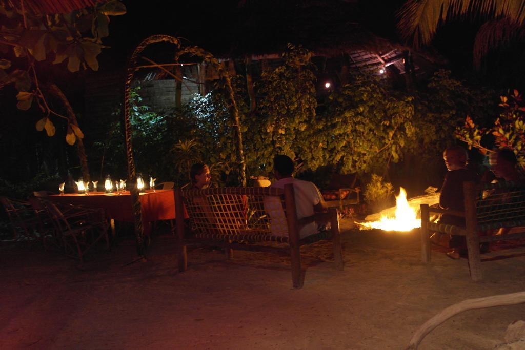 Milele Lodge Michamvi Extérieur photo